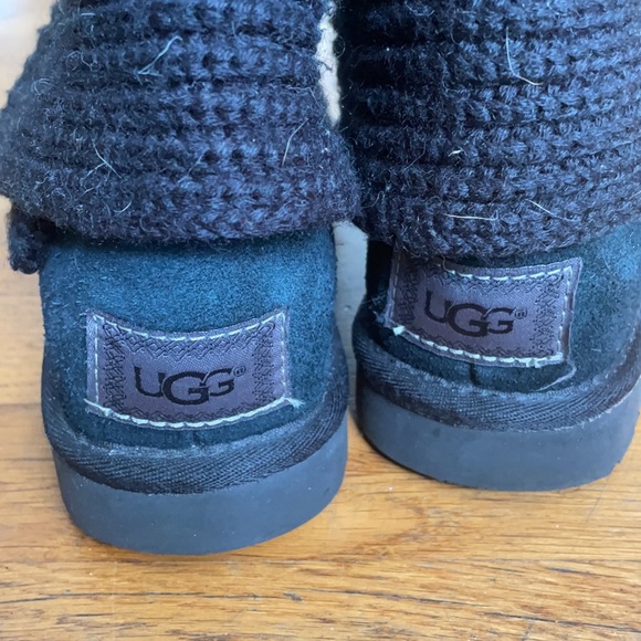 Ugg Classic Knit Cardy Boots - Picture 2 of 4